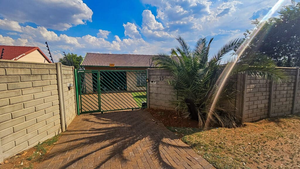 For sale: 3 Bedroom house in Elspark, Germiston