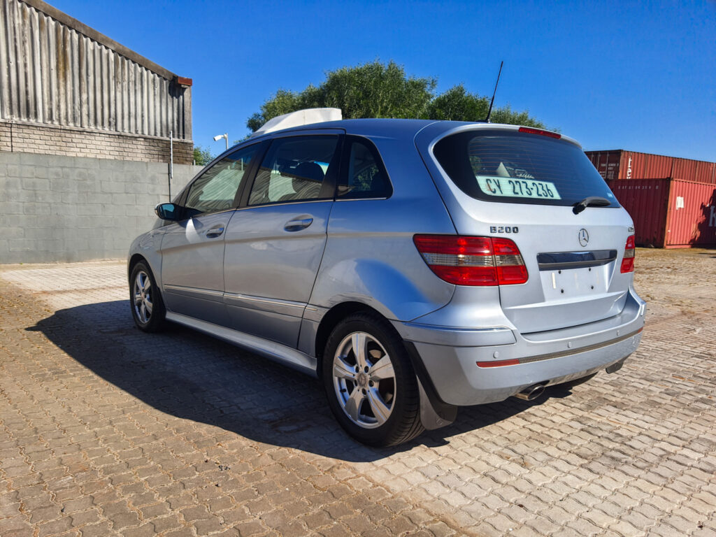 Cape Town Warehouse Auction: Vehicles & Solatek Batteries