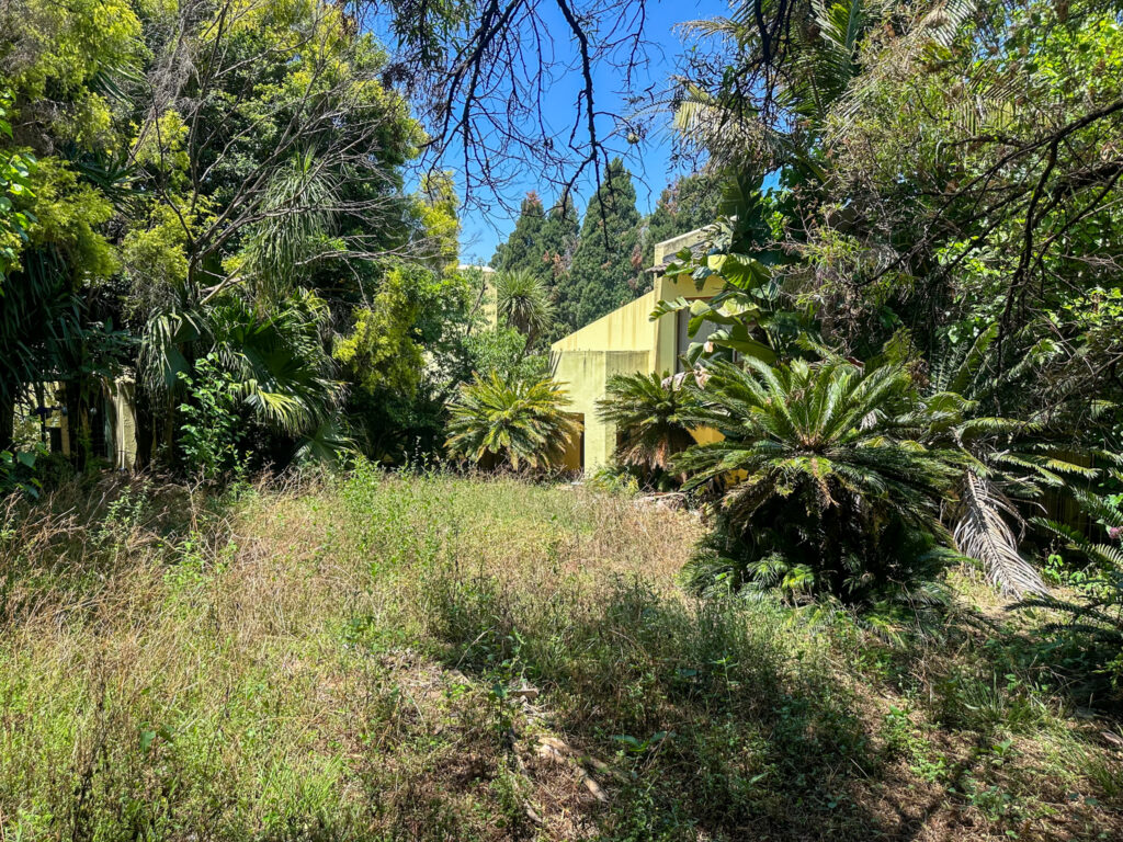 Online Auction Bank Instruction 6-Bedroom Renovators Dream Hurlingham Manor Sandton
