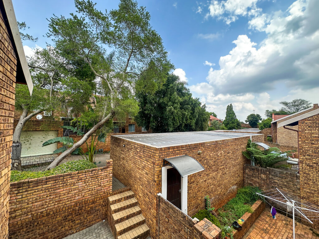 Insolvent Estate: Urgent Sale: 3 Bedroom Apartment, Faerie Glen, Pretoria