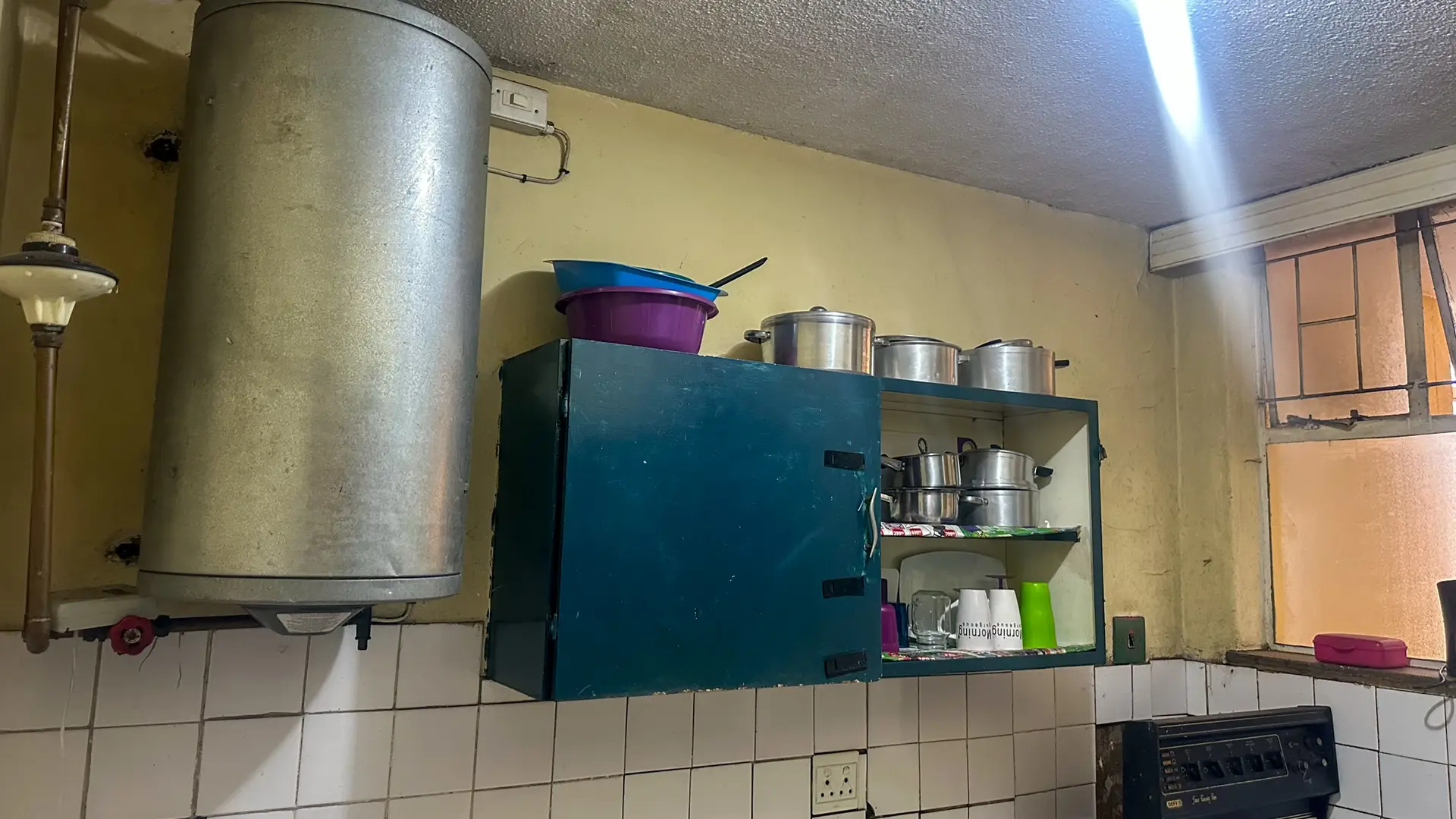 Urgent Sale: 3 Bedroom apartment in Oranjehof Suid, Pretoria