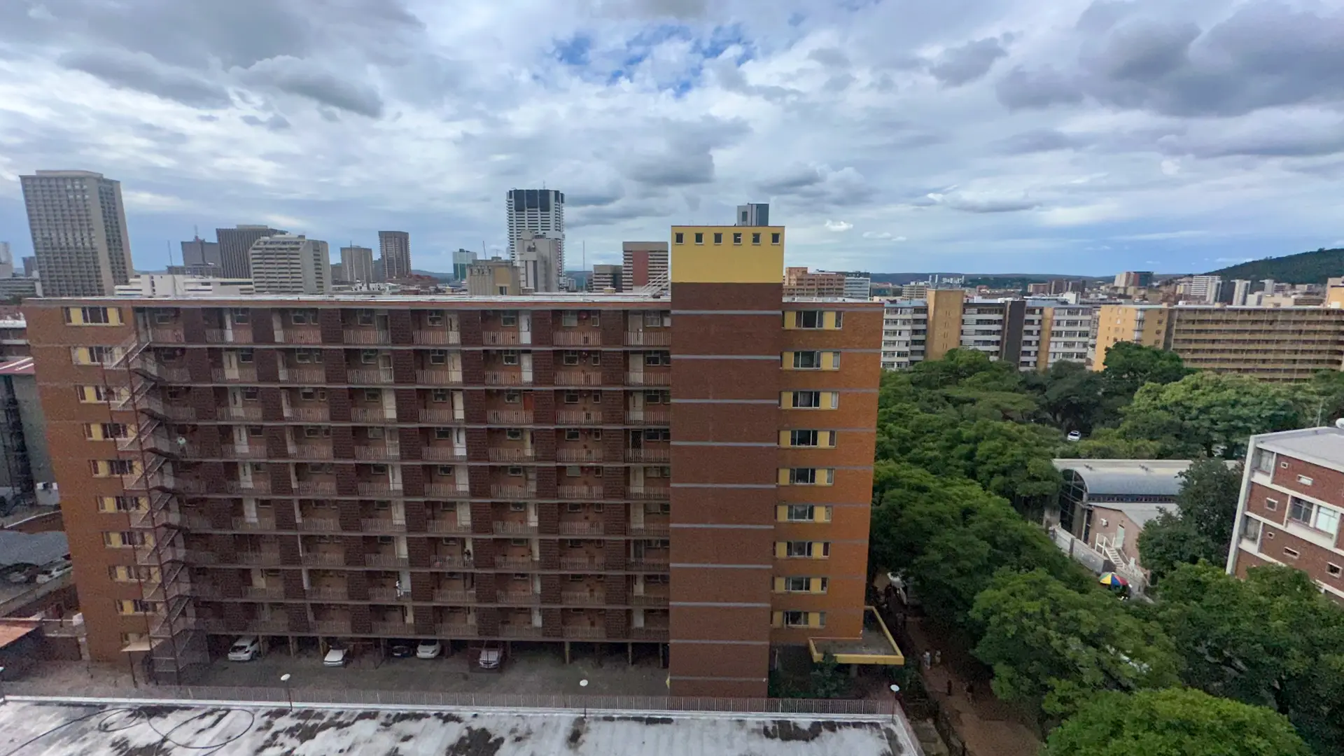 Urgent Sale: 3 Bedroom apartment in Oranjehof Suid, Pretoria