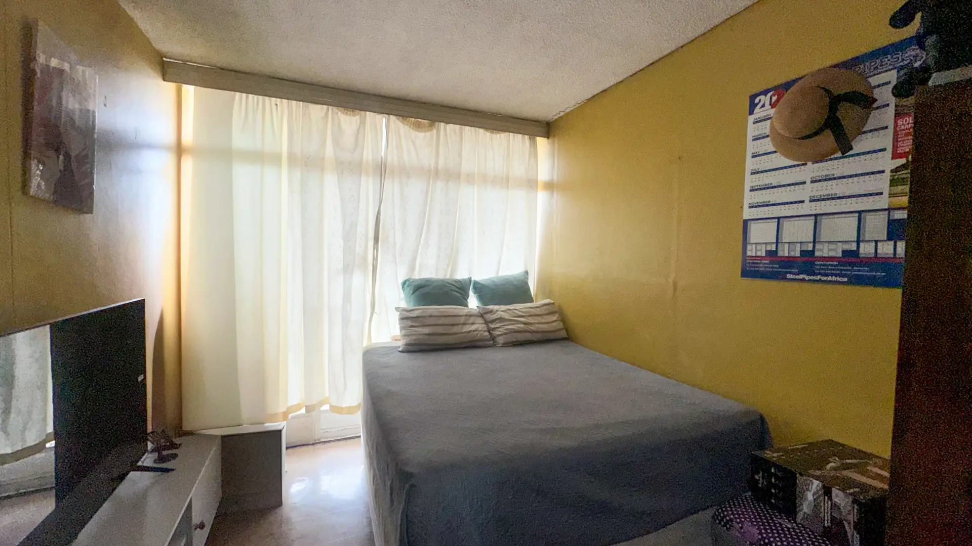 Urgent Sale: 3 Bedroom apartment in Oranjehof Suid, Pretoria