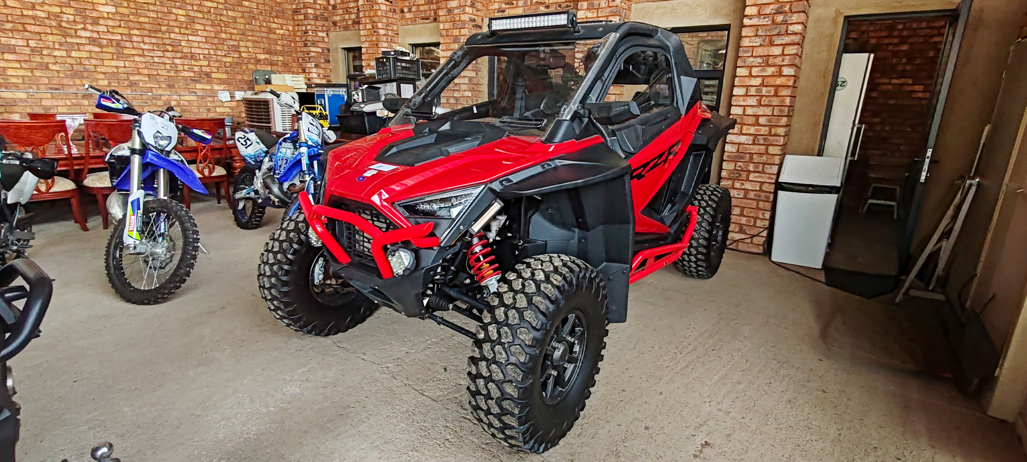 Vehicles, Motorcycles & Plant