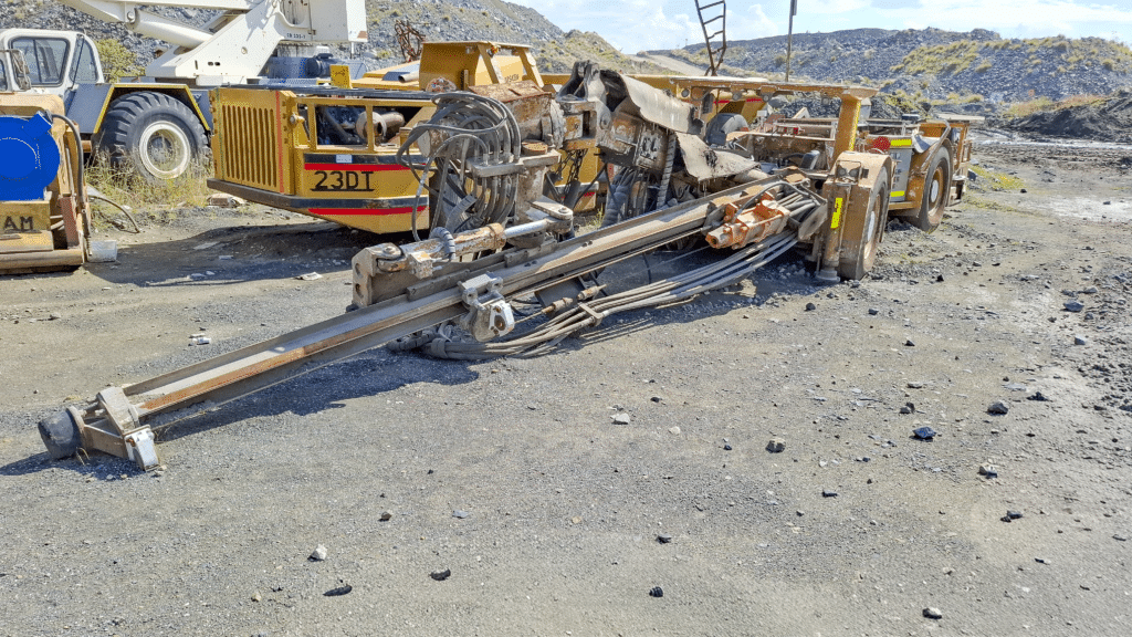 Mining Online Auction – Sale 64