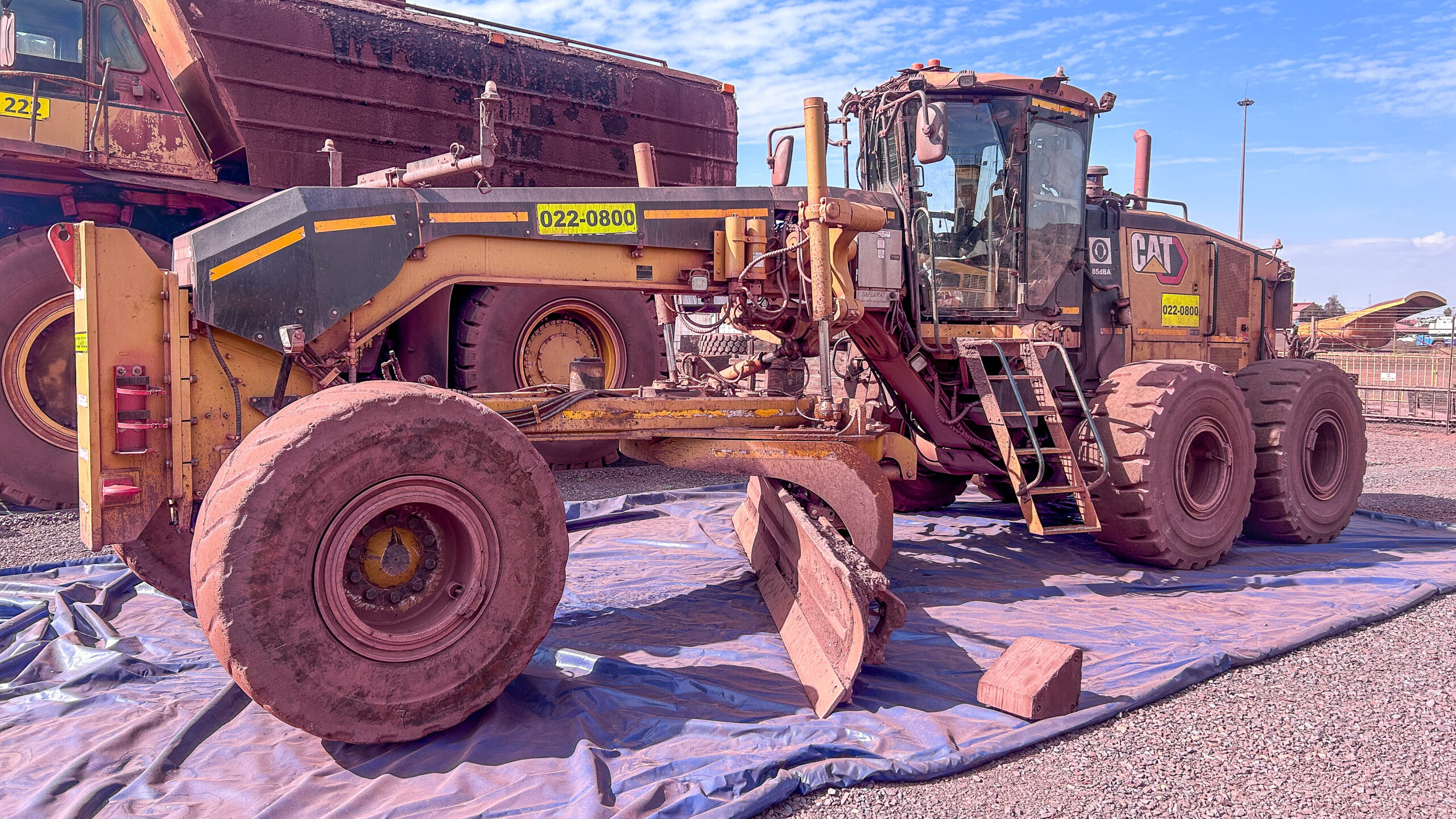 Mining Online Auction – Sale 65