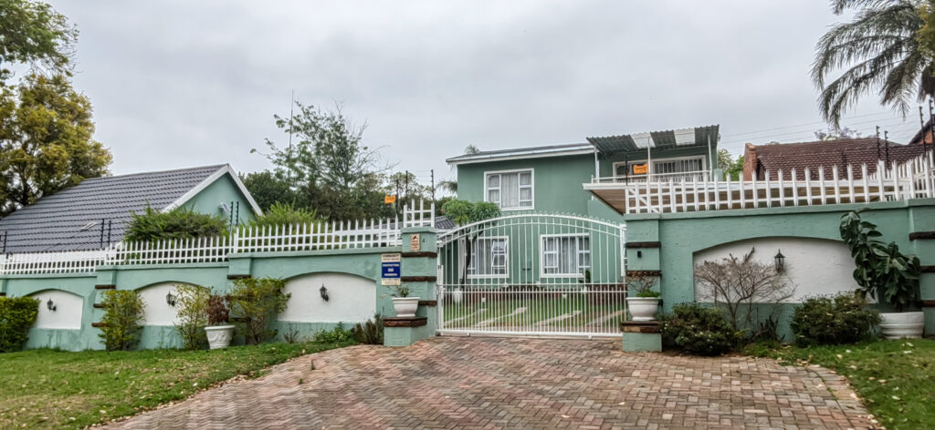 Online Liquidation Auction:  4-Bedroom Double Storey Home – Randpark Ridge, Johannesburg