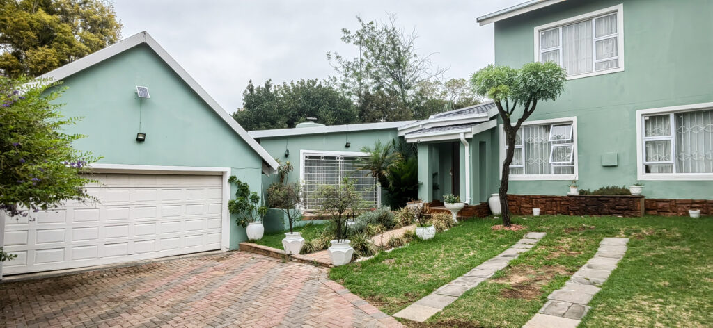 Online Liquidation Auction:  4-Bedroom Double Storey Home – Randpark Ridge, Johannesburg