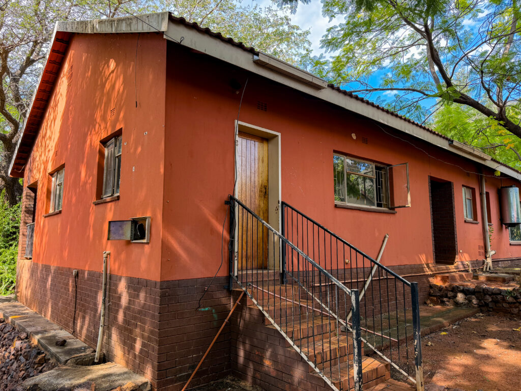 
Online Auction: Day 2 – Thabazimbi Corporate Residential Property Disposal

