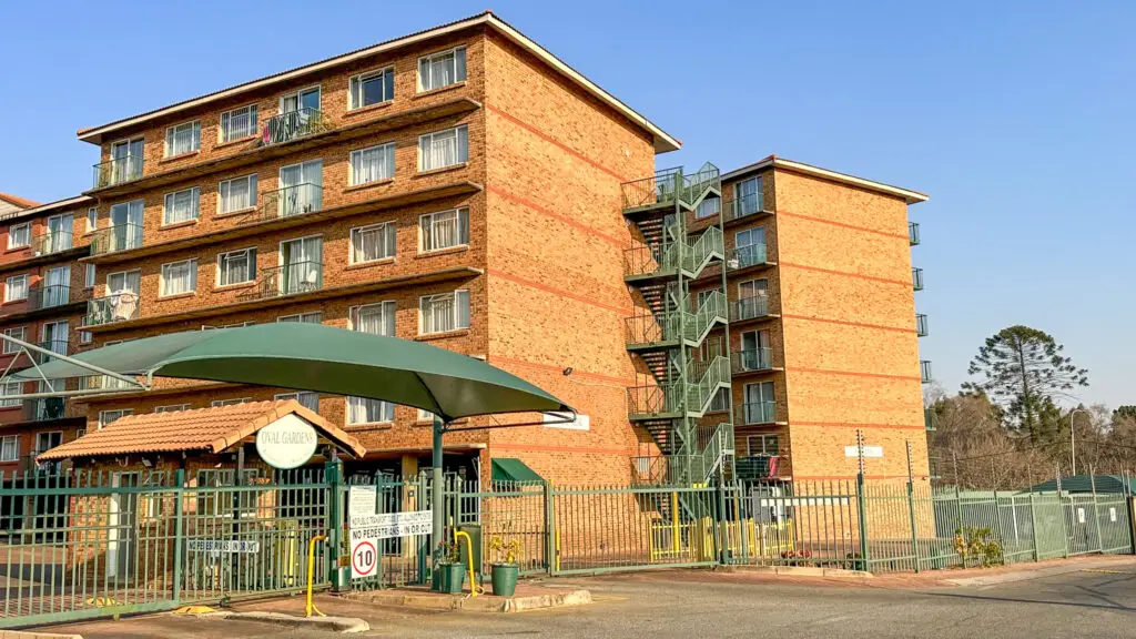 2-Bedroom Apartment in SS Adelaide, Oval Gardens, Centurion – Urgent Sale