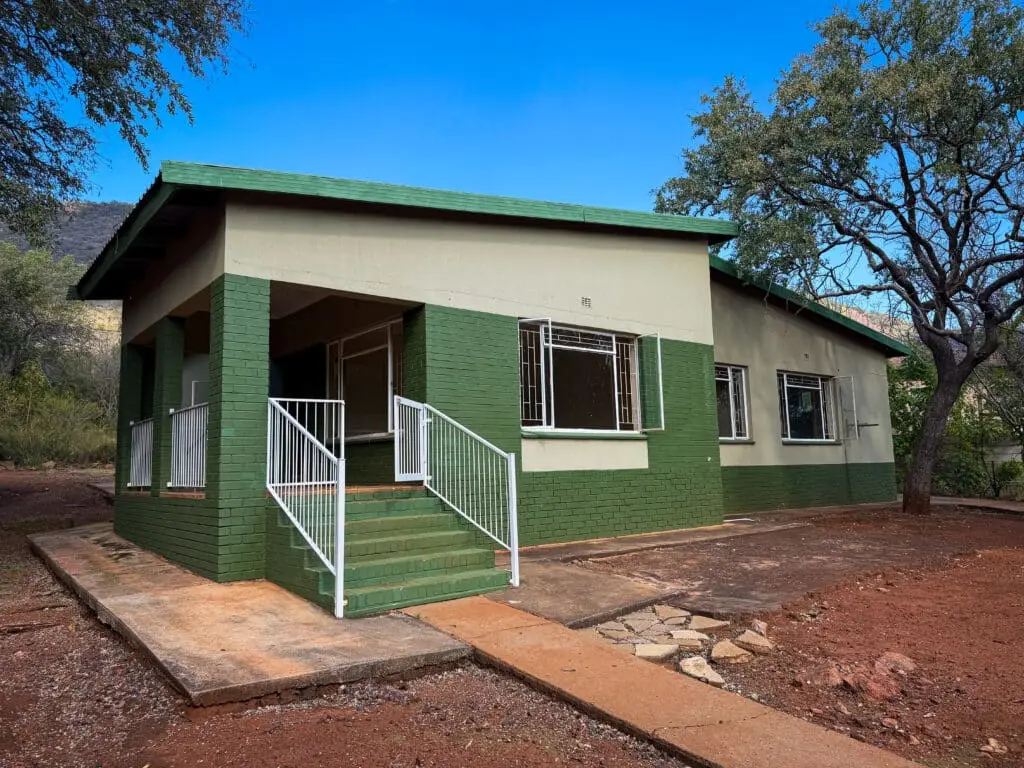 Online Auction: Day 1 - Corporate Disposal of 5 x 3-Bed Residential Properties, Thabazimbi

