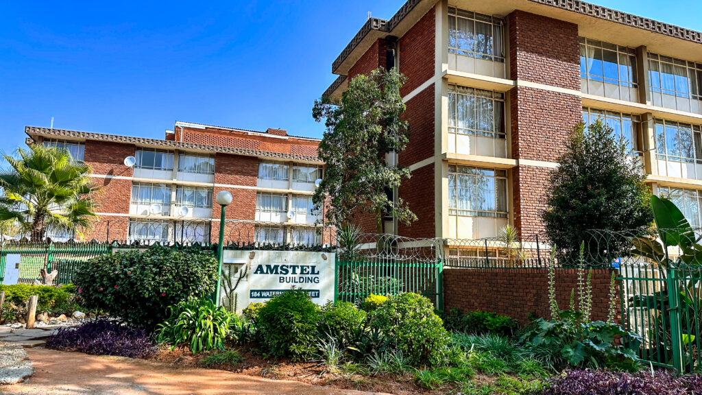 Online Auction: 3-Bedroom Apartment on the 3rd Floor – SS Amstel, Meyerspark 