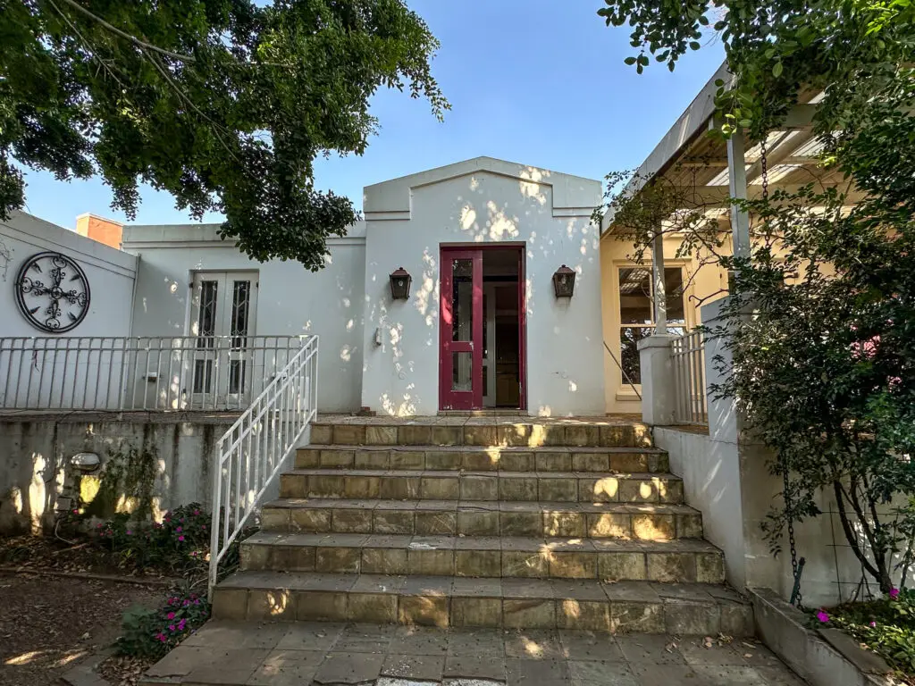 Online Liquidation Auction: 3-Bedroom House with 2 Garden Cottages – Parktown North, Johannesburg