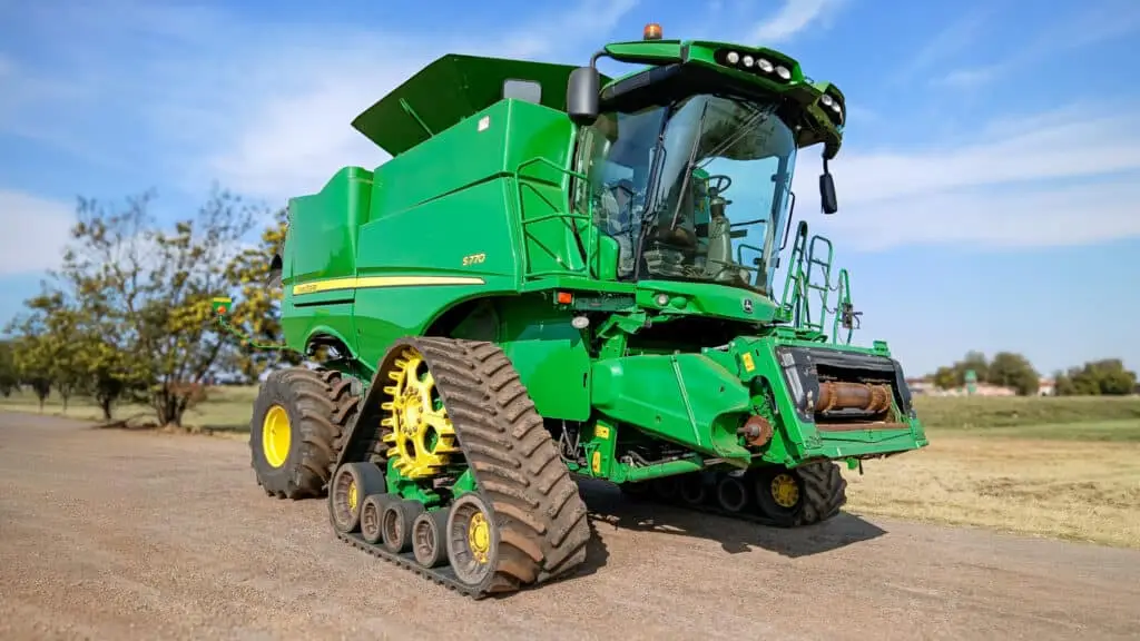 John Deere Tractors, Harvesters & Mining Equipment – Liquidation Auction