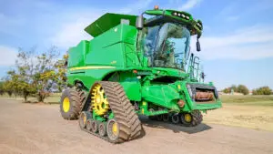 John Deere Harvester/Tractors, TLBs & Vehicles - Online Auction