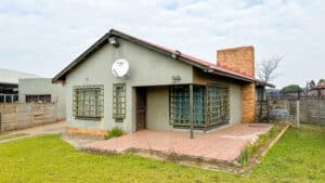 Liquidation Online Auction 3 Bedroom House Witbank Ext 8 Mpumalanga