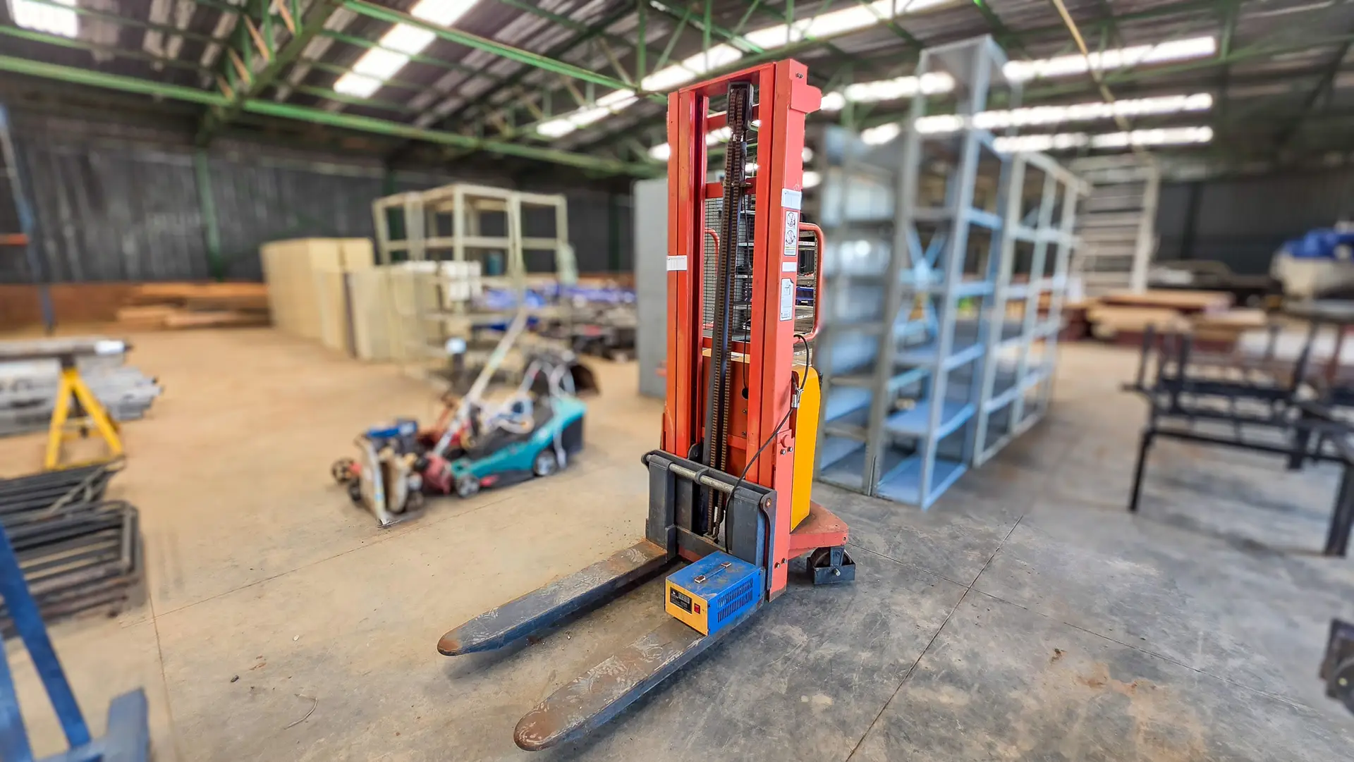 Trucks, Vehicles & Equipment – Premier Liquidation Auction
