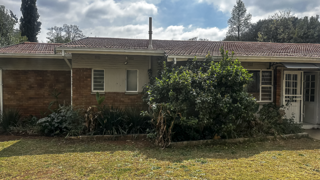 4 Bedroom house 3 bedroom dwelling Northcliff Randburg Online Auction
