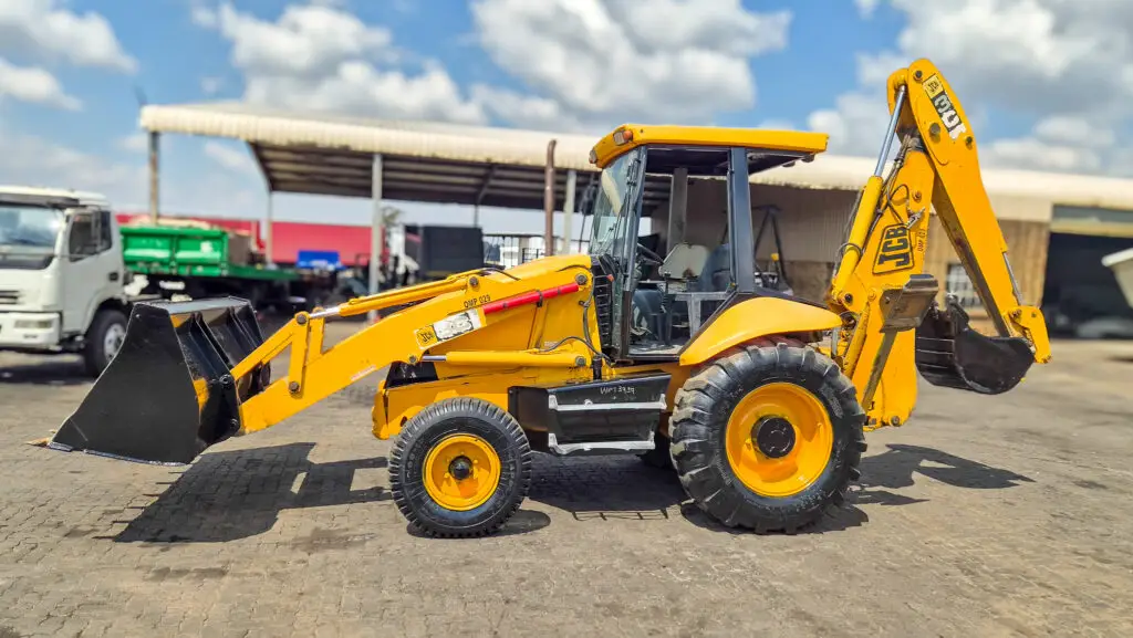 Excavators, TLBs, Forklifts & Vehicles - Online Auction