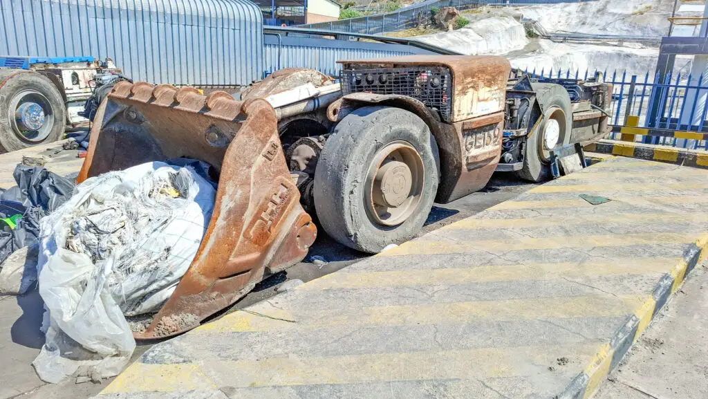 Mining Online Auction – Sale 69