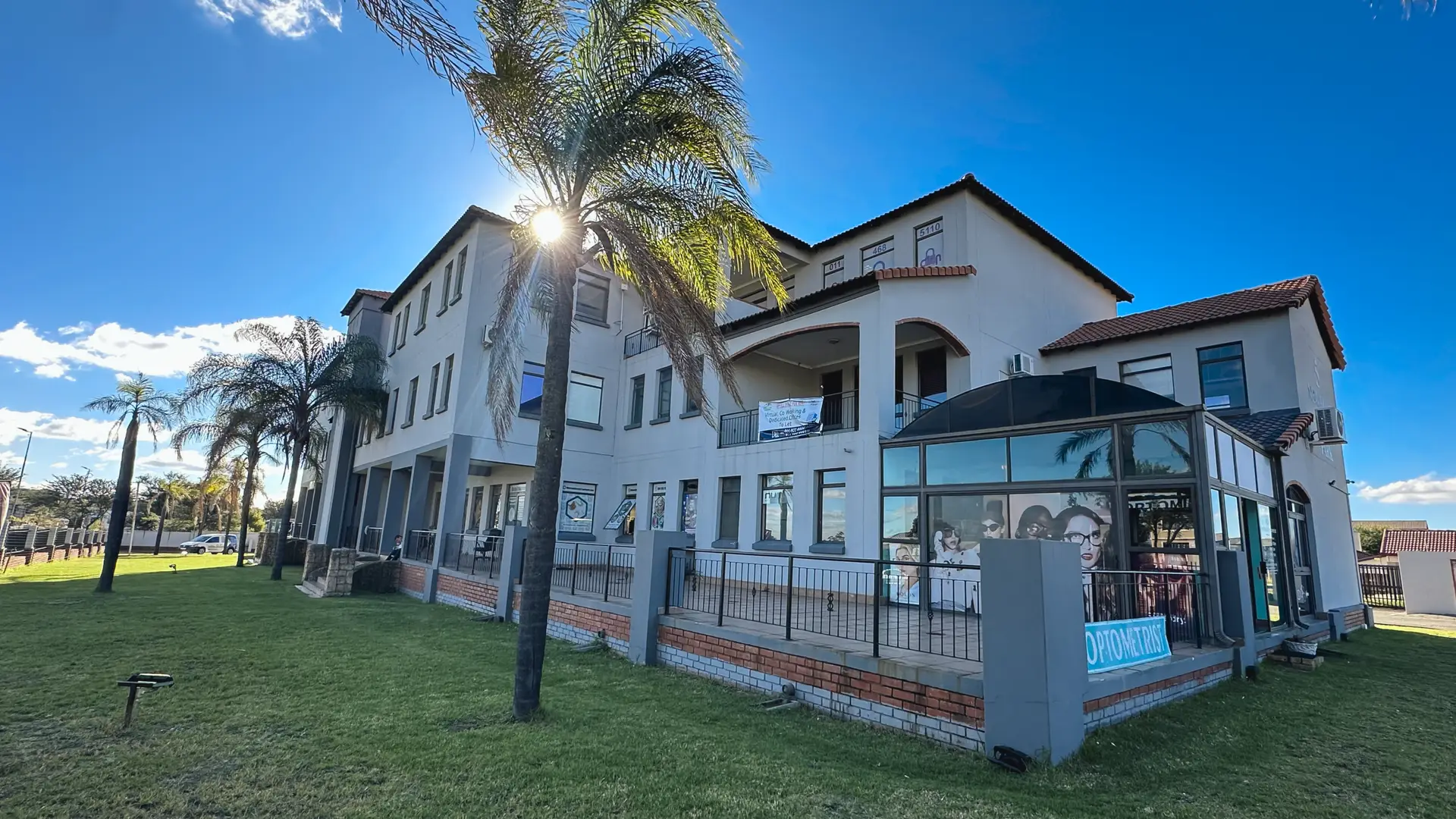 : ± 137m² Sectional title Office Unit – Grande Mirada Office Park, Erand Gardens