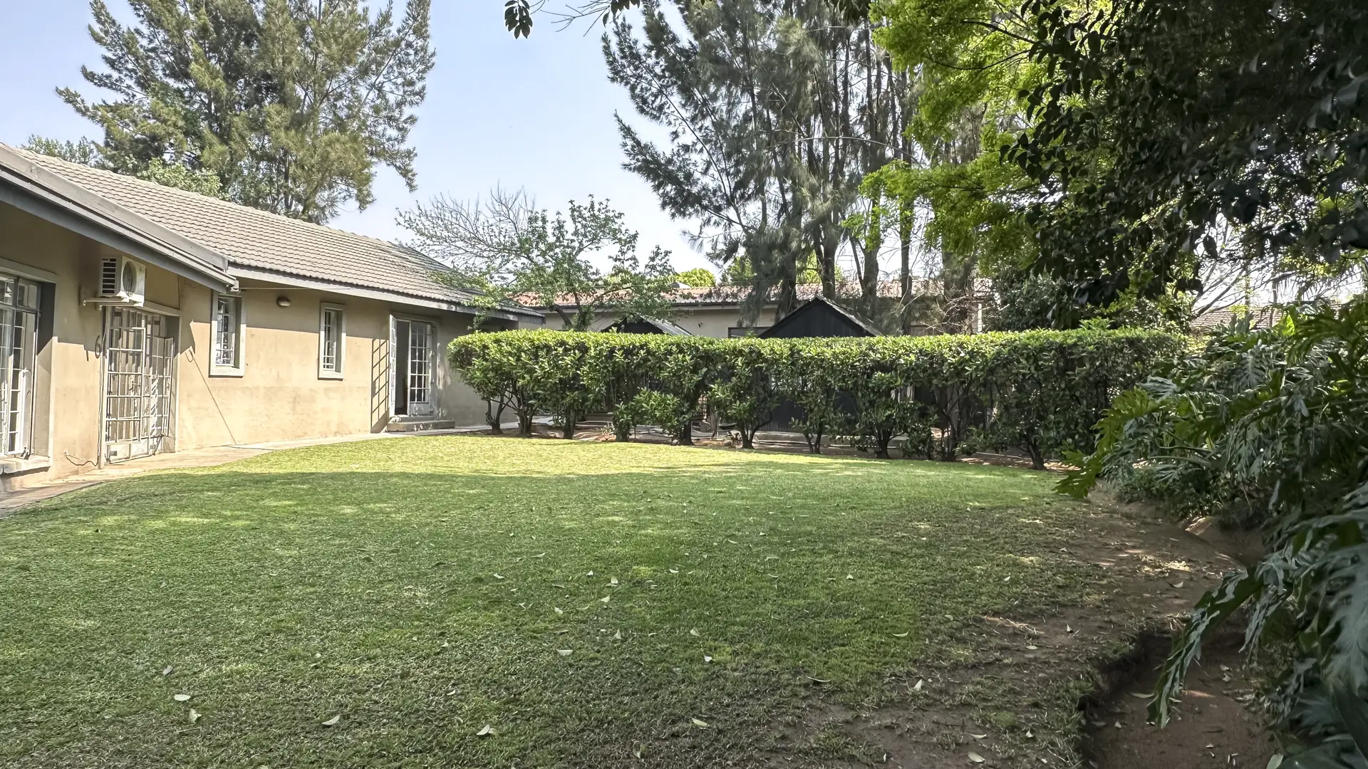 On Site Liquidation Auction: 9-Bedroom Home Gholfsig, Middelburg Ext. 8, Mpumalanga