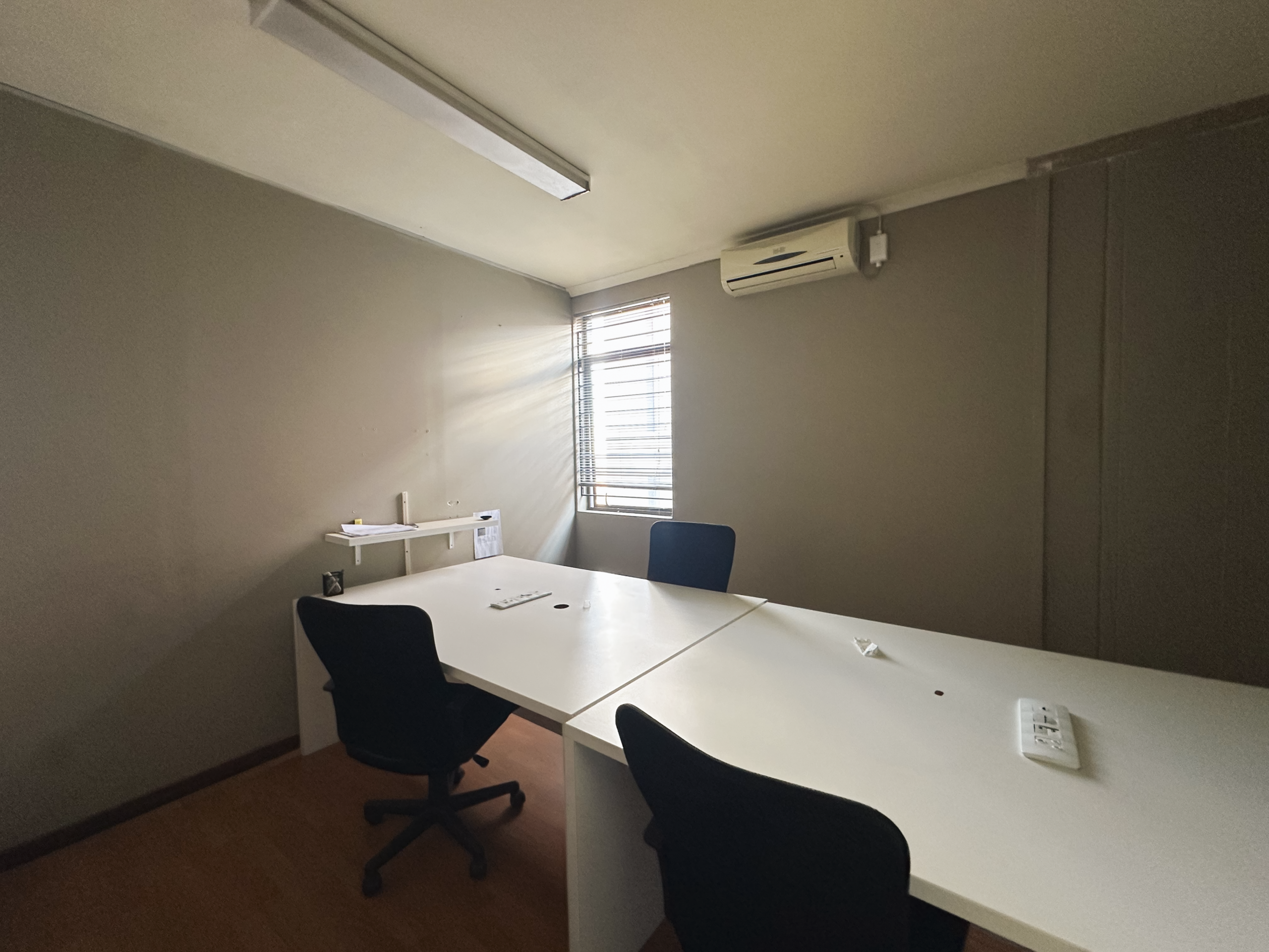 : ± 137m² Sectional title Office Unit – Grande Mirada Office Park, Erand Gardens
