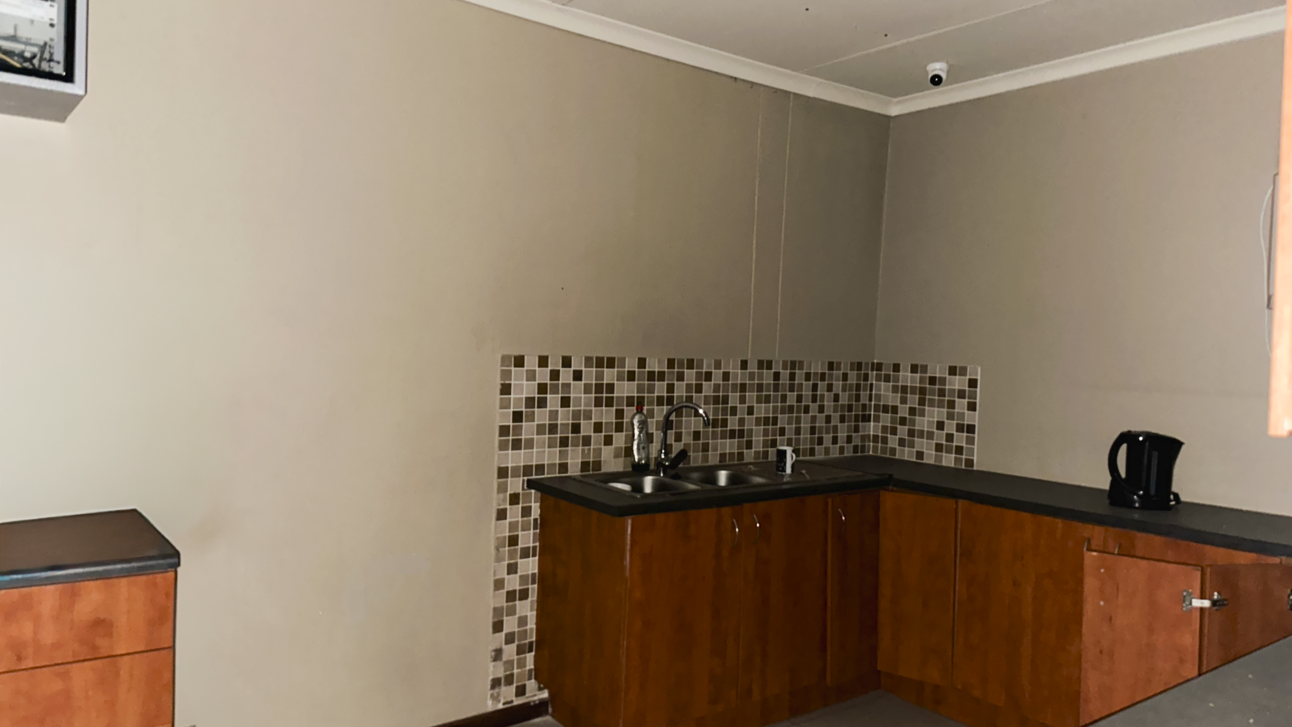: ± 137m² Sectional title Office Unit – Grande Mirada Office Park, Erand Gardens