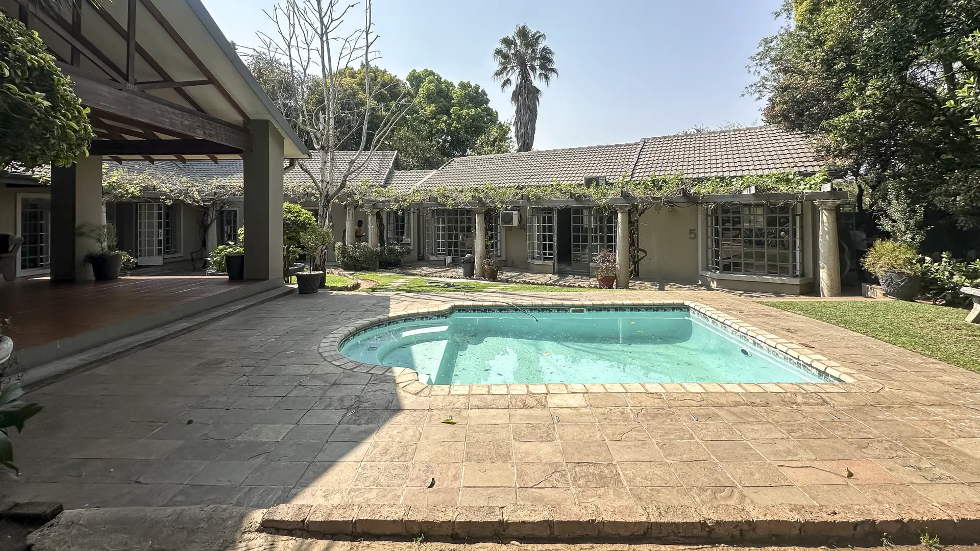 On Site Liquidation Auction: 9-Bedroom Home Gholfsig, Middelburg Ext. 8, Mpumalanga
