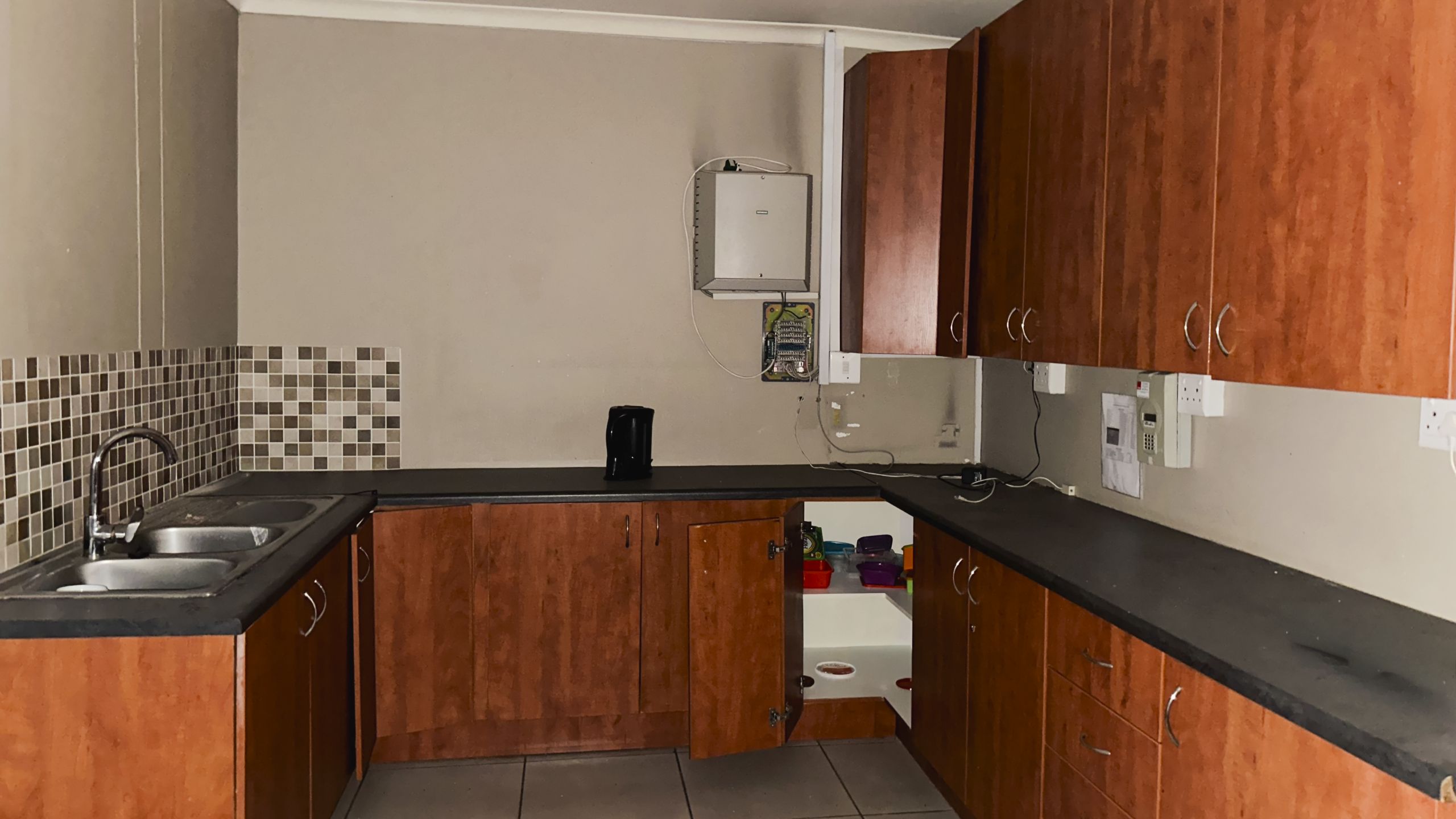 : ± 137m² Sectional title Office Unit – Grande Mirada Office Park, Erand Gardens