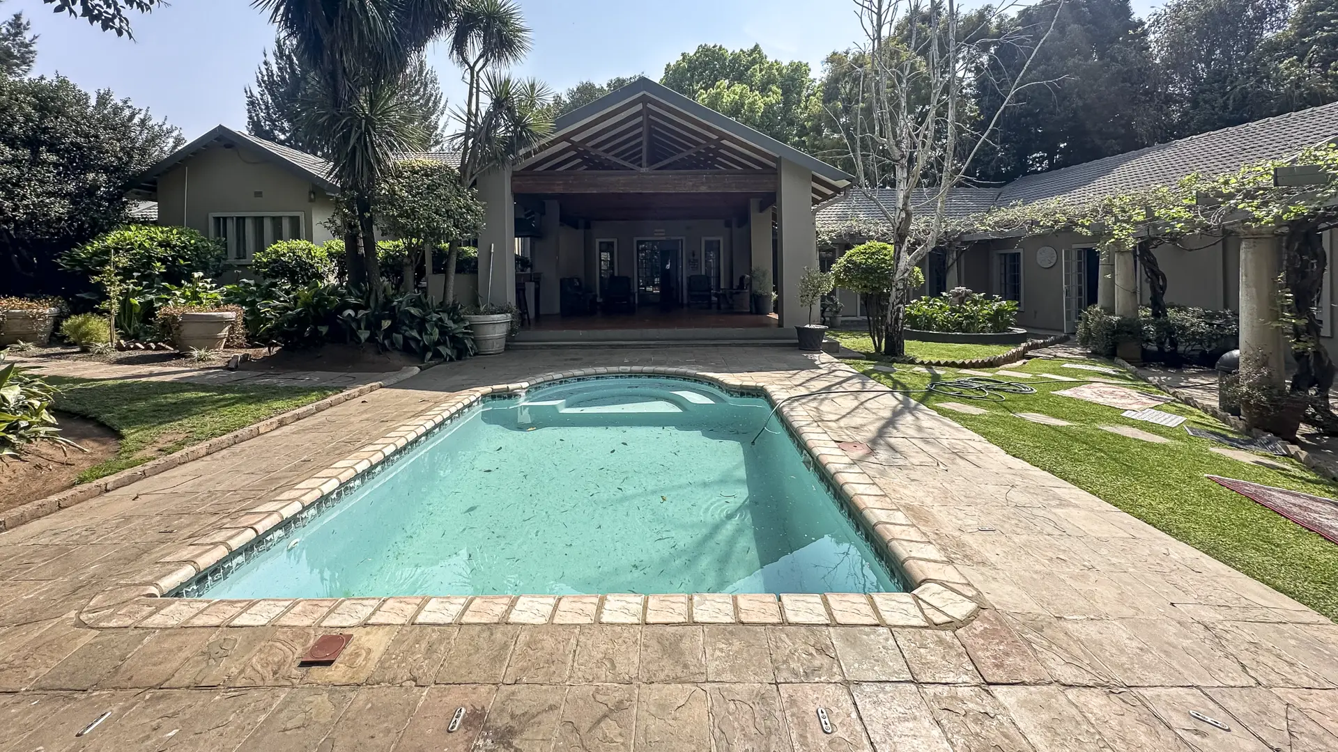 On Site Liquidation Auction: 9-Bedroom Home Gholfsig, Middelburg Ext. 8, Mpumalanga