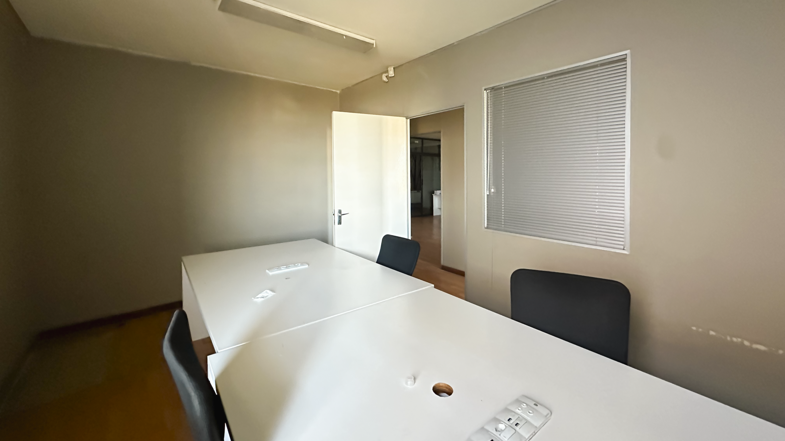 : ± 137m² Sectional title Office Unit – Grande Mirada Office Park, Erand Gardens