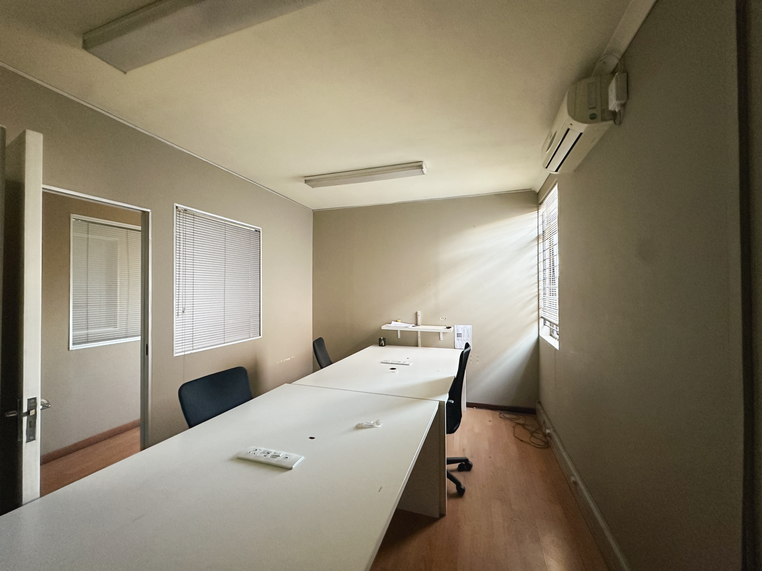 : ± 137m² Sectional title Office Unit – Grande Mirada Office Park, Erand Gardens