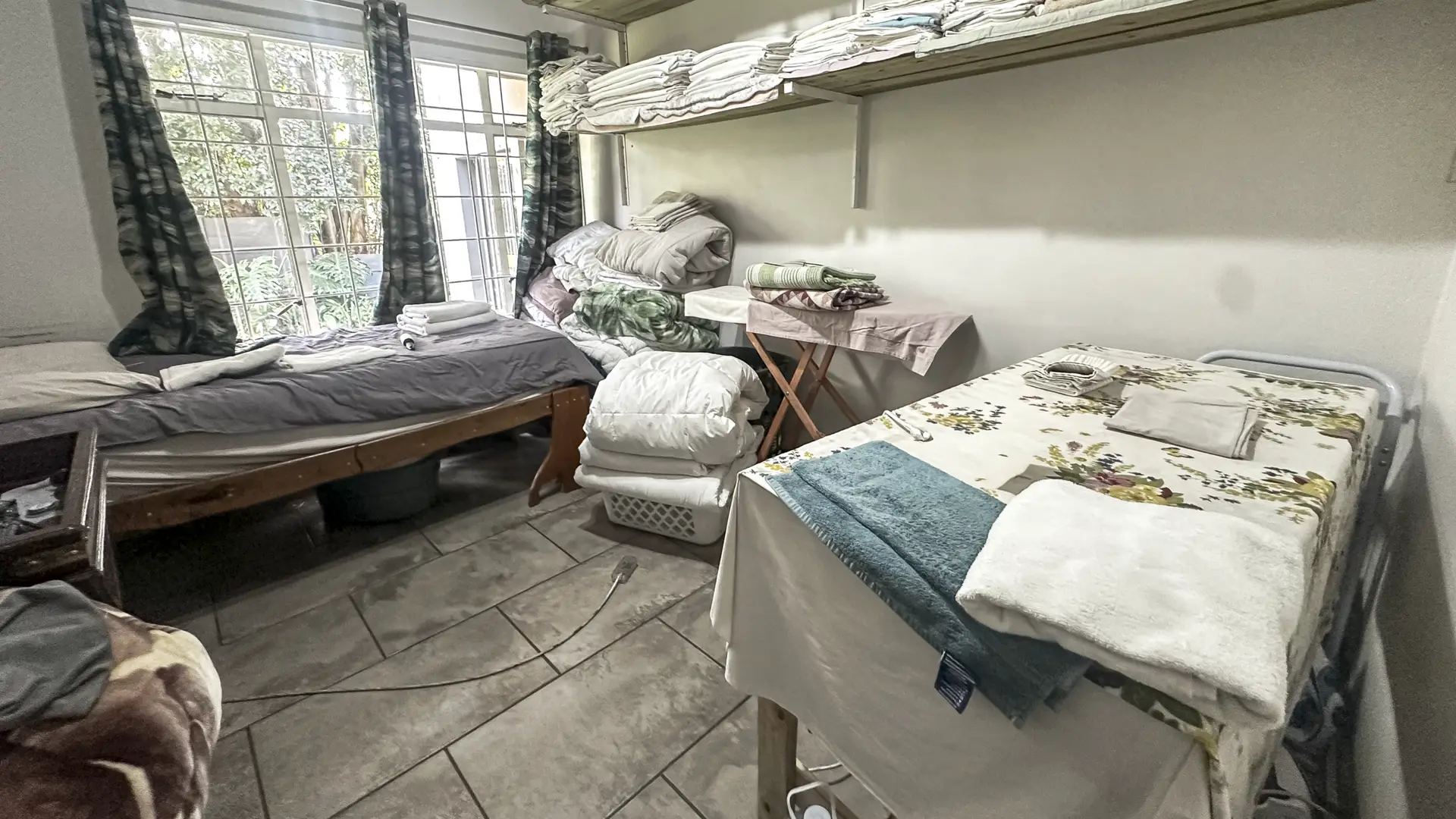 On Site Liquidation Auction: 9-Bedroom Home Gholfsig, Middelburg Ext. 8, Mpumalanga
