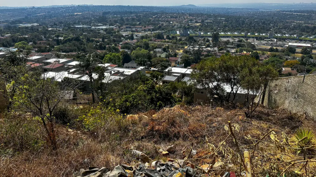 ± 875m² Vacant residential stand in Constantia Kloof, Gauteng